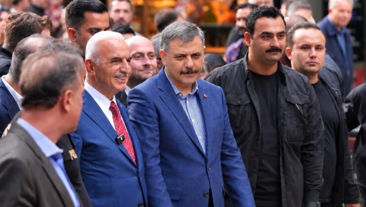 İçişleri Bakanı Mustafa Çiftçi Ümraniye’de esnaf ve teşkilatla buluştu