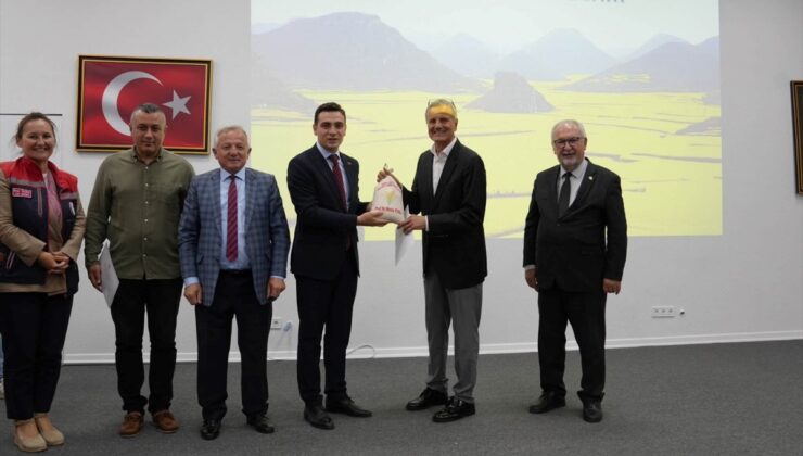 İpsala’da toprak işlemesiz tarım konferansı düzenlendi