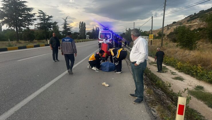 Isparta’da otomobil elektrikli bisiklete çarptı, bisiklet sürücüsü hayatını kaybetti