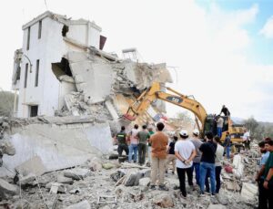İsrail’in Lübnan’ın Güneyindeki İHA Saldırısında 3 Kişi Öldü