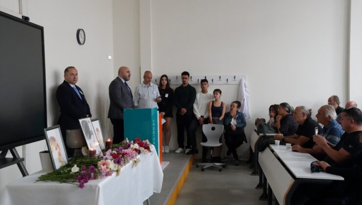 İzmir Bakırçay Üniversitesi, kadavra bağışçısı Demet Karakaş için tören düzenledi