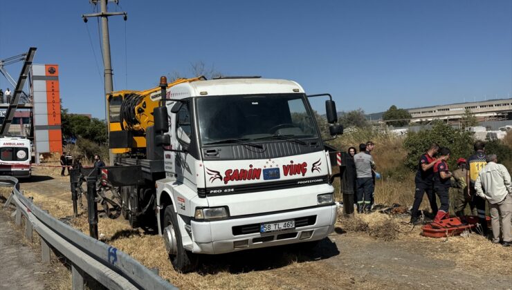 İzmir Kemalpaşa’da otomobil Nif Çayı’na devrildi, 1 kişi öldü, 2 kişi yaralandı
