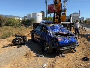 İzmir Kemalpaşa’da otomobil şarampole yuvarlandı, 1 kişi öldü, 2 kişi yaralandı