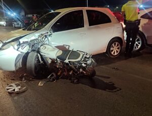 İzmir Ödemiş’te otomobil ile motosiklet çarpıştı, 2 kişi yaralandı