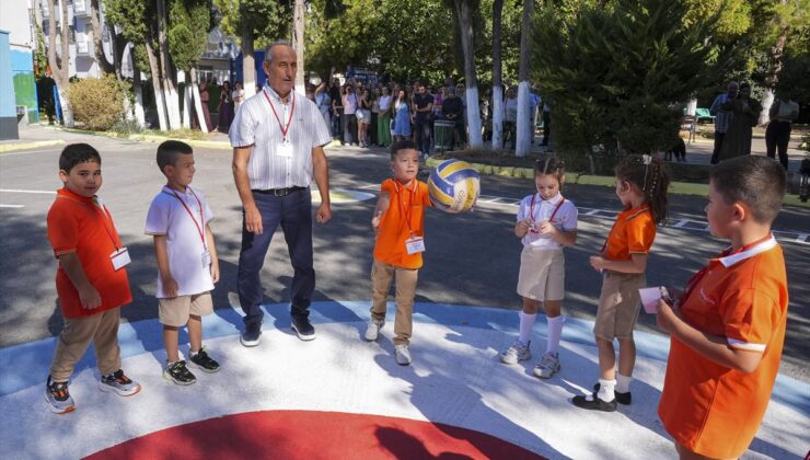 İzmir’de okullarda uyum eğitimi sürüyor