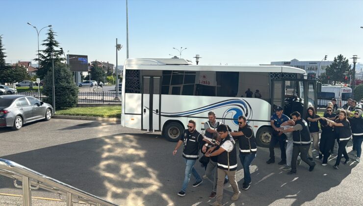Karaman’da “Sokaklar Güvende” operasyonunda 10 zanlı tutuklandı