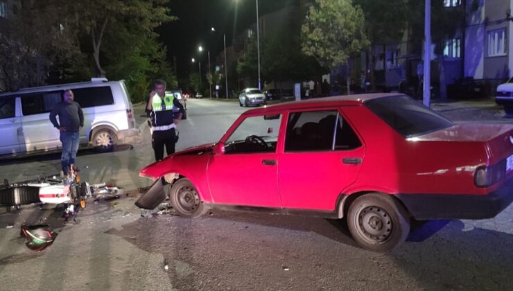 Konya Seydişehir’de otomobil ile motosiklet çarpıştı, 3 kişi yaralandı
