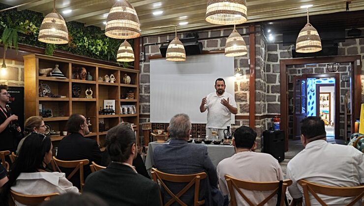 Kültür Yolu Festivali’nde Afrika kahveleri Mehmet Yalçınkaya ev sahipliğinde sunuldu