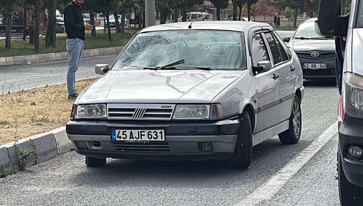 Kütahya’da karşıdan karşıya geçen 2 yaya otomobilin çarpmasıyla yaralandı