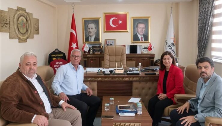 Lalapaşa ve Meriç kaymakamları köy ziyaretlerinde vatandaşlarla buluştu