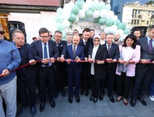 Manisa Turgutlu’da okul yakını silahlı saldırı sonrası Bülent Turan aileleri uyardı