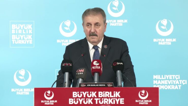 Mustafa Destici: “Türk’e kefen biçmeye kalkanın sonunun korkunç olacağını herkesin bilmesini isterim”