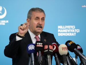 Mustafa Destici’den yeni eğitim öğretim yılı mesajı: Hiçbir evladımızın imkansızlıklar sebebiyle eğitimden mahrum kalmadığı bir sistem hedefimiz olmalı