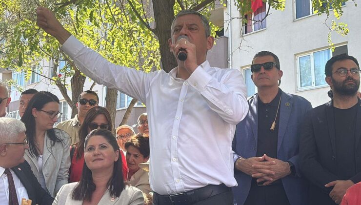 Özgür Özel’den olay gaf: Kendi kurduğu partinin adını unuttu