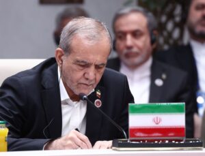 Pezeşkiyan: ABD taahhütlerine dönerse İran da adım atar