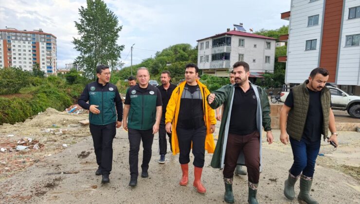 Piraziz’de Sağanak Yolları Vurdu