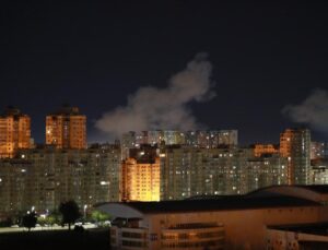 Rusya Savunma Bakanlığı Kiev’de veri merkezleri ve füzeli lokomotif deposunu vurdu