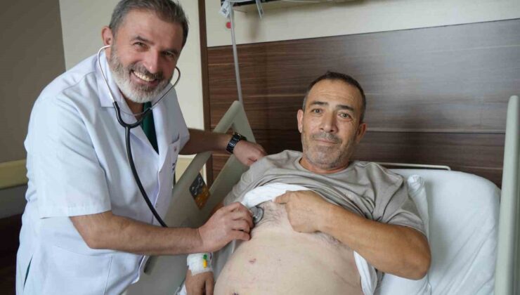Samsun’da 54 yaşındaki hasta ters organlara göre yapılan ameliyatla kitleden kurtuldu