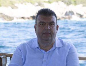 Seferihisar rüşvet soruşturmasında 2 şoför adliyede