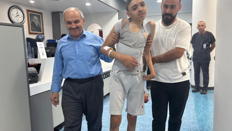 Skolyoz Hastası Bünyamin Sağlığına Kavuştu