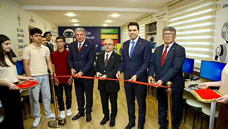 TİKA, Bakü Türk Anadolu Lisesine robotik kodlama laboratuvarı kurdu