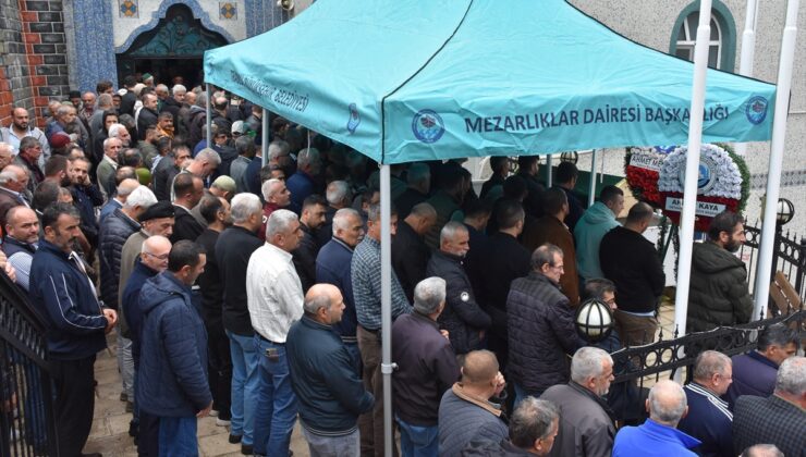 Trabzon Ortahisar’da toprak kaymasında ölen 50 yaşındaki kişi defnedildi