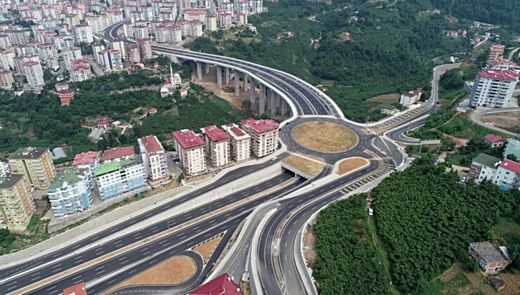 Trabzon’da 54 kilometrelik 3 şeritli Güney Çevre Yolu’nda çalışmalar sürüyor