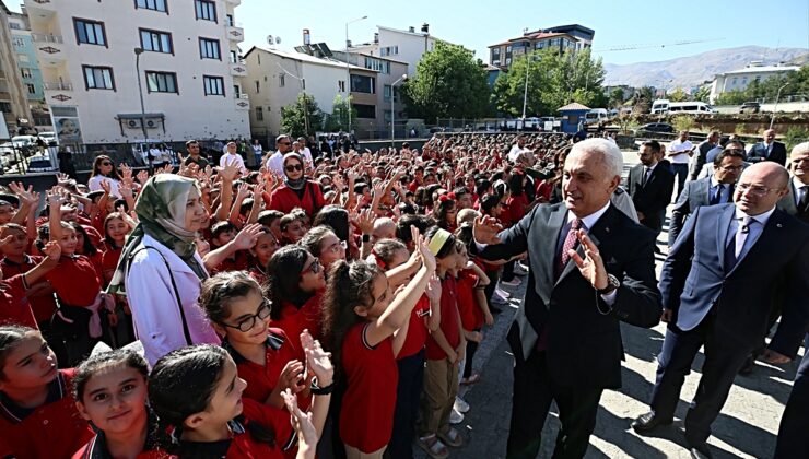 Van ve çevre illerde eğitim öğretim yılı başladı