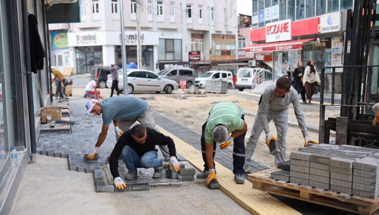 Vezirköprü’de sokak iyileştirme çalışmaları devam ediyor