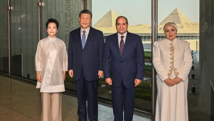 Xi Jinping ve Sisi, Büyük Mısır Müzesi’ni Birlikte Ziyaret Etti