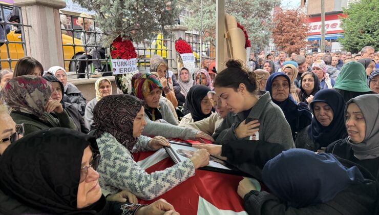 Zonguldak’ta kömür silosuna düşen TTK madencisi son yolculuğuna uğurlandı