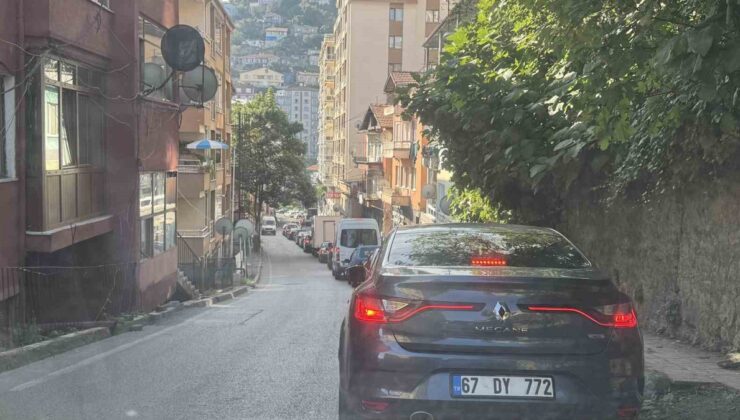 Zonguldak’ta Soğuksu mevkisinde trafik akışı zaman zaman durma noktasına geldi