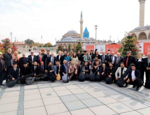 60. Konya Aşıklar Bayramı, 25 şehir ve 5 ülkeden 60 aşığın katılımıyla başladı