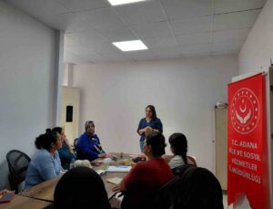 Adana’da Aile Destek Merkezi kursiyerlerine bilinçli medya eğitimi verildi