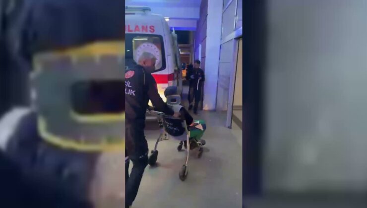 Adıyaman-Şanlıurfa yol ayrımında minibüsle otomobil çarpıştı, 15 kişi yaralandı