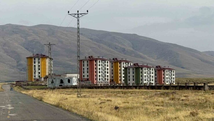 Ağrı Patnos’ta 131 konutluk TOKİ inşaatının son aşamada olduğu belirtiliyor