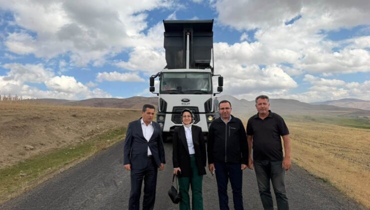 Ağrı Taşlıcay Kaymakamı Kılıç, Çöğürlü Köyü’ndeki 1,5 km’lik yol çalışmasını inceledi