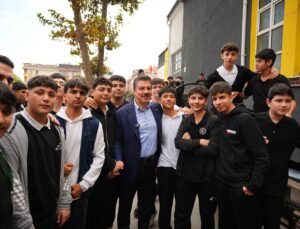 AK Parti İstanbul milletvekilleri Ataşehir, Bahçelievler ve Sarıyer’de halkla buluştu