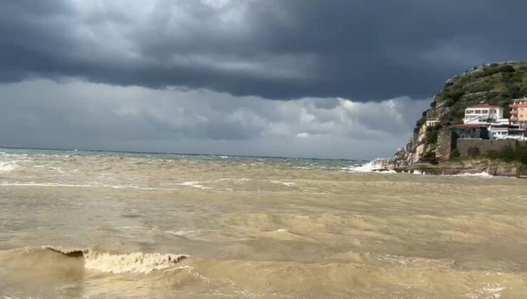 Amasra’da sabah fırtına öğleden sonra yerini güneşe bıraktı, sıcaklık 4 derece arttı