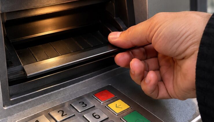 ATM’nin açığını keşfetti, 4 ayda milyoner oldu