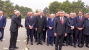 Anıtkabir'de soğuk rüzgarlar! Kılıçdaroğlu tokalaştı, Özel arkasına bile bakmadı