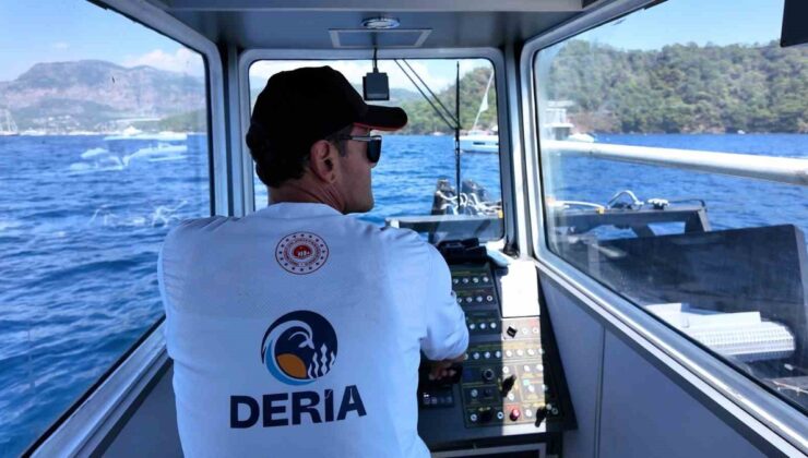 Bakan Kurum, Fethiye’de deniz süpürgesi ve atık alım gemisinin görüntülerini paylaştı