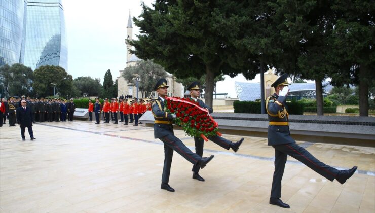 Bakü’de Türkiye Cumhuriyeti’nin 103. yılı kutlandı