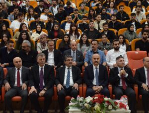 Batman Üniversitesi’nde ‘Batman Esintisi’ kitabı düzenlenen programla tanıtıldı