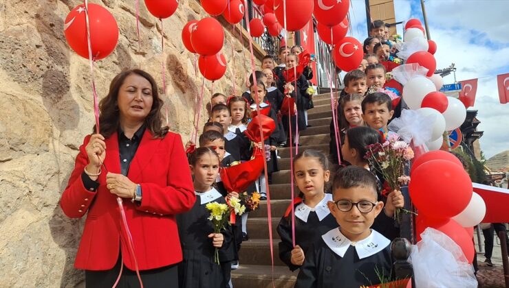 Beypazarı’nda Cumhuriyet Bayramı’nın 103. yıl dönümü etkinlikleri yürüyüşle başladı