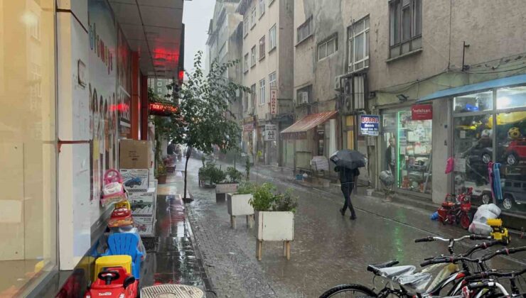 Bingöl’de kuvvetli sağanak başladı, Meteoroloji 13. Bölge Müdürlüğü uyardı