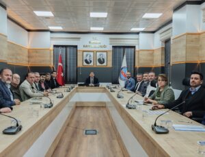 Bolu’da polis eşleri, Dünya Yaşlılar Günü’nde yaşlılarla bir araya geldi