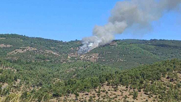 Bursa Büyükorhan’daki orman yangınına ekipler havadan ve karadan müdahale ediyor