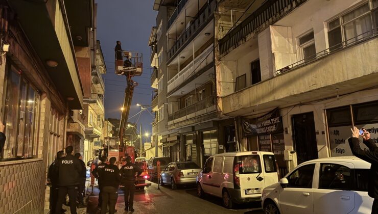 Bursa’da oğlu tarafından rehin alınan anneyi polis kurtardı