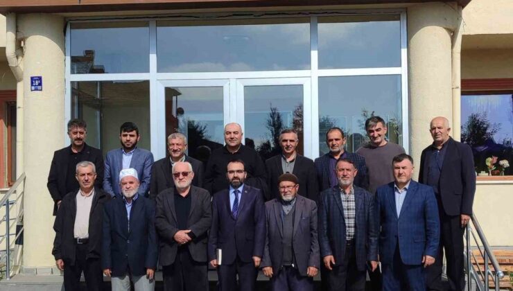 Camiler ve Din Görevlileri Haftası’nda Tomarza’da emekli din görevlileri buluştu